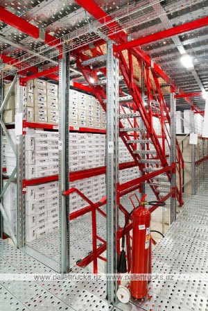 Россия Мезонин на паллетных стеллажах ПСК Сталь